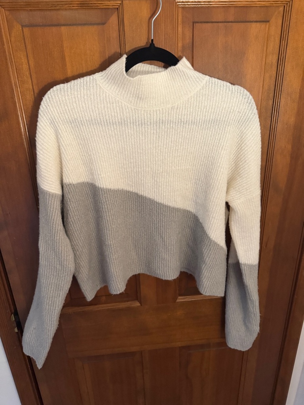 Colorblock Mock Neck Sweater in Cream and Gray
